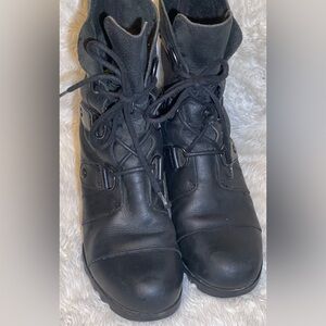 Sorel Joan of artic Women's Black Leather Boots size 8